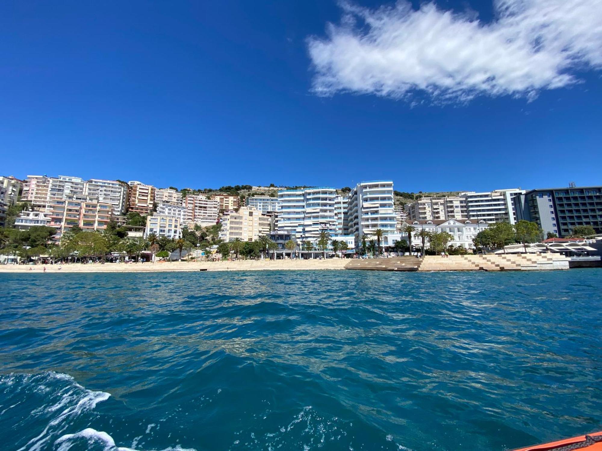 Sunny Apartament Saranda 2 Екстериор снимка